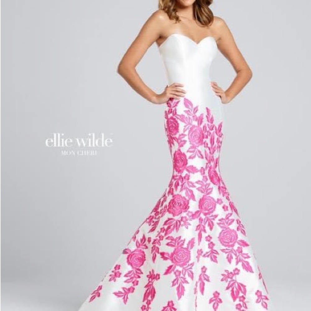 Ellie Wilde Evening gown